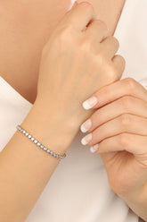 سوار فضي بنموذج الماس