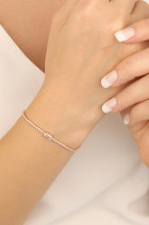 سوار تنس من الفضة بحجر الباجيت