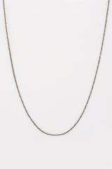 سلسلة قلادة فضية من روداج باللون الأسود