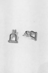 قرط فضي مستطيل مرصع بالأحجار الكريمة