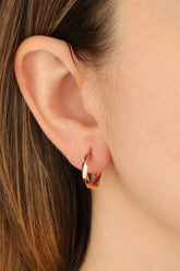 أقراط شارنيل فضية صغيرة منحنية