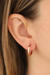 أقراط دائرية من الفضة الإسترلينية ذات زاوية عادية