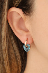 أقراط فضية على شكل قلب من حجر الفيروز