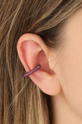 أقراط غضروف فضية مرصعة بحجر وردي