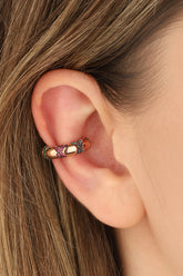 أقراط غضروف فضية مرصعة بأحجار الزركون الملونة