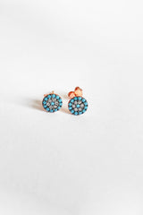 أقراط فضية من حجر الفيروز على شكل عدس