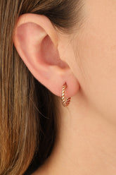 أقراط مرصعة بالفضة الإسترلينية