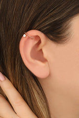 قرط أذن غضروفي فضي بحجر واحد