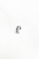 أقراط أذن فضية سميكة من الحجر