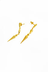 أقراط فضية متدلية