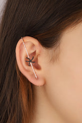 قرط أذن مطلي بالذهب الأسود مع غضروف فضي كامل