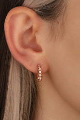 أقراط دائرية بيضاوية من الفضة الحجرية