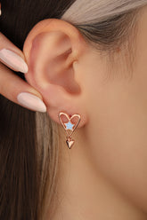 أقراط فضة على شكل قلب مرصع بالنجوم من المينا