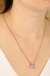 قلادة نرد فضية مزخرفة