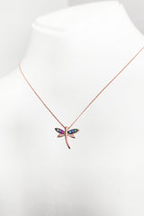 قلادة فضية من حجر اليعسوب الملون