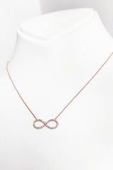 قلادة فضية كاملة الحجر اللانهائية