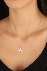 قلادة تاج من الفضة الإسترلينية، قلادة بأحرف أولية مخصصة