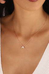 قلادات صغيرة ثلاثية الأبعاد مرصعة بالأحجار، قلادات بسيطة بأحرف