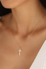 قلادة صليب، قلادة سلسلة عيار 14 قيراط، قلادة صليب مع حجر أبيض