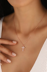 صليب صغير من الزركون المكعب / هدية معمودية / مناولة / هدية عيد الميلاد / هدية دينية