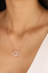 قلادة عين رع الفضية بدون حجر، قلادة عين حورس