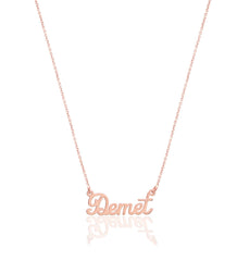 قلادة فضية باسم شخصي مكتوب بخط اليد