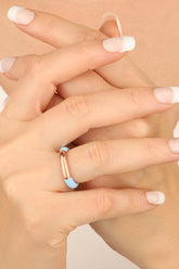 خاتم فضة مطلي بالمينا بنصف فيروزي