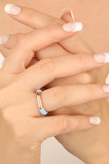 خاتم فضة مطلي بالمينا بنصف فيروزي