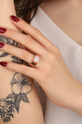 خاتم فضي كبير الحجم من حجر الكريستال الأبيض المستطيل