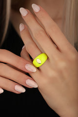 خاتم خطوبة نيون مرصع بأحجار الزركونيا المكعبة والمينا للنساء، متوفر بـ 8 ألوان