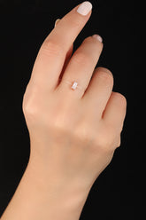 خاتم شبح فضي شفاف مبطن بحجر سوليتير مستطيل الشكل