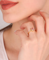 خاتم فضة على شكل فراشة مع حجر وردي اللون