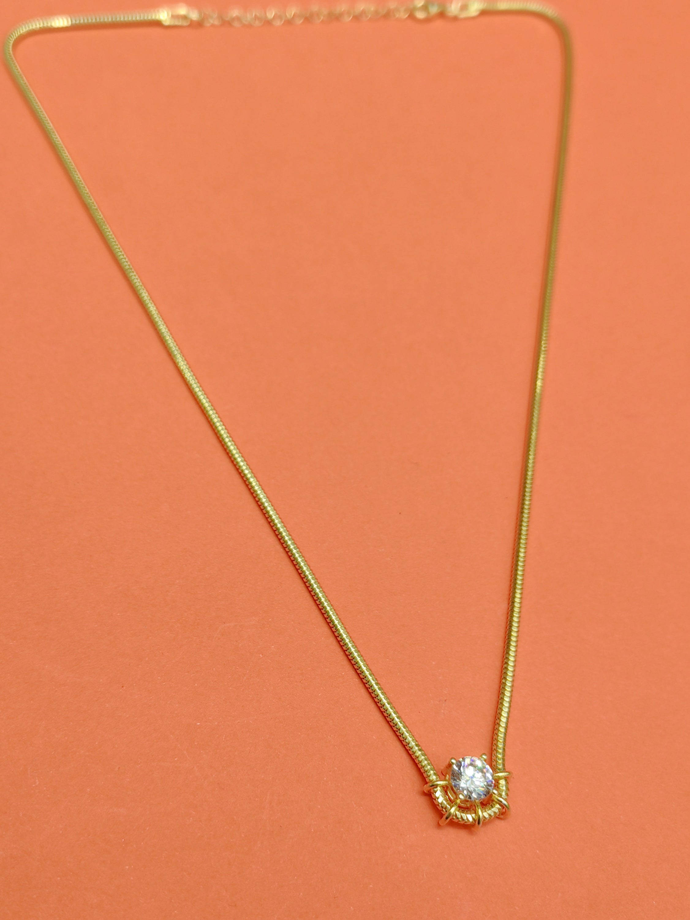 Silver Solitaire Stone Necklace – Classic Minimal Pendant Jewelry