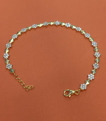 925 Silver Flower Design Bracelet – Chic Everyday Jewelry for Her