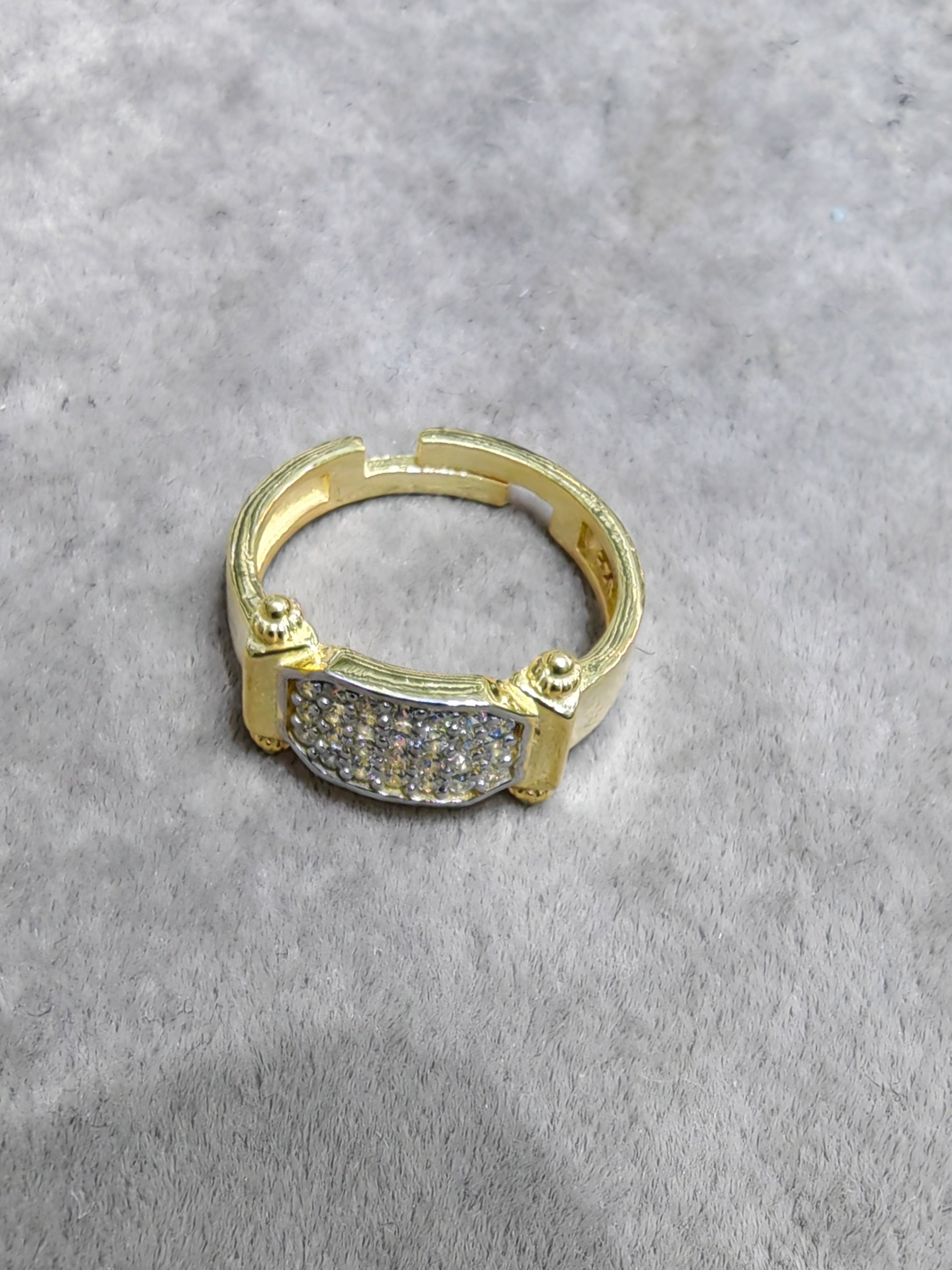 Adjustable Sterling Silver Zircon Ring – Minimalist Sparkling Jewelry