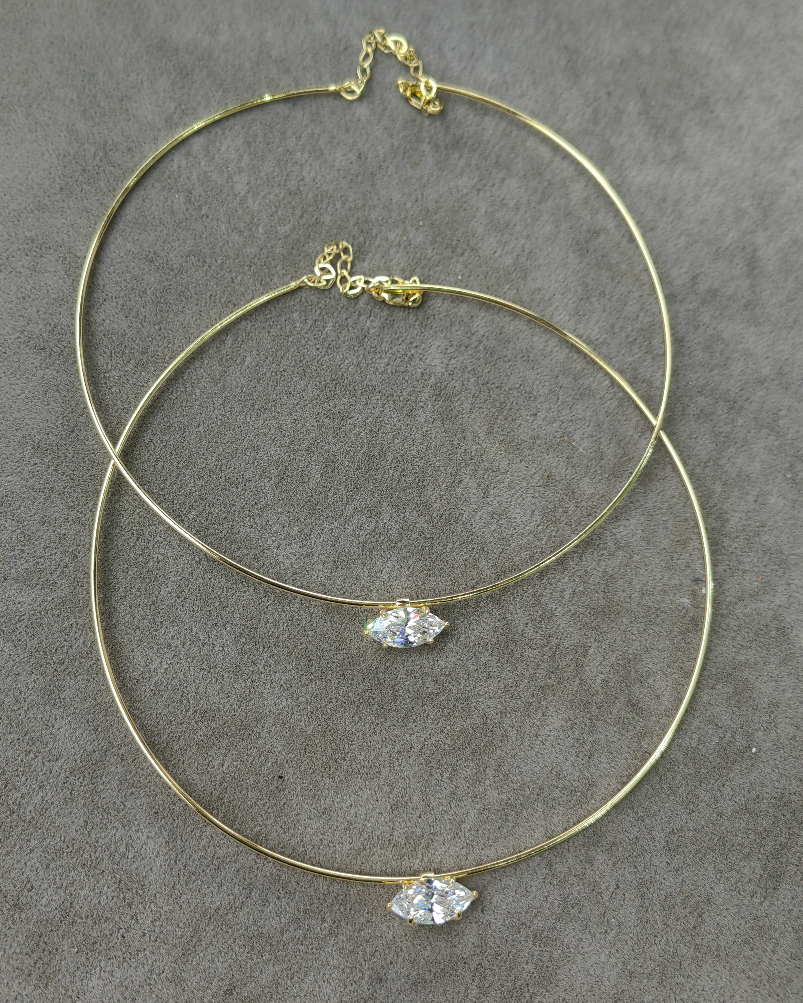 Silver Solitaire Choker Necklace – Dainty Modern Cuff Jewelry