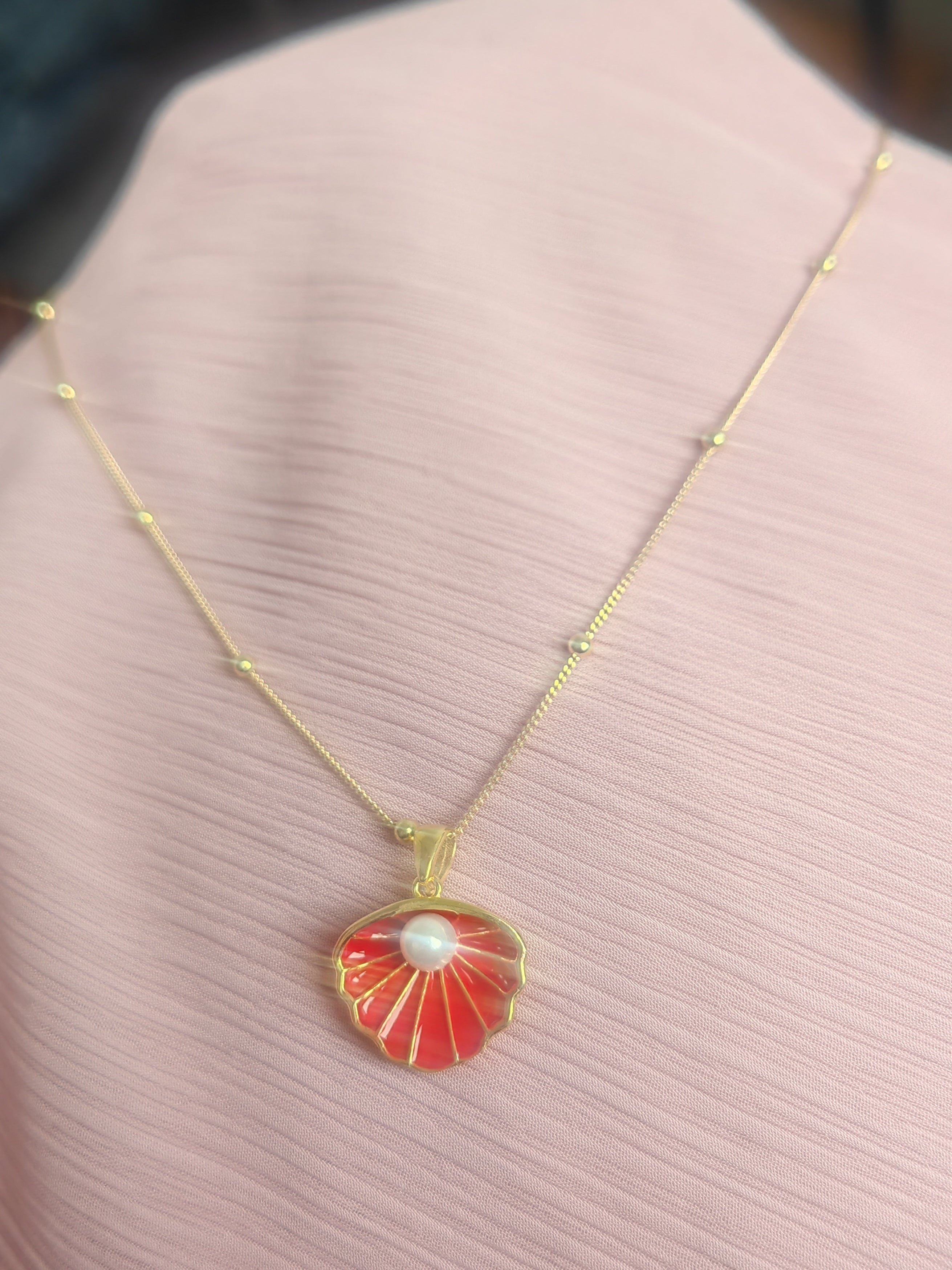 Multicolor Oyster Shell Sterling Silver Necklace