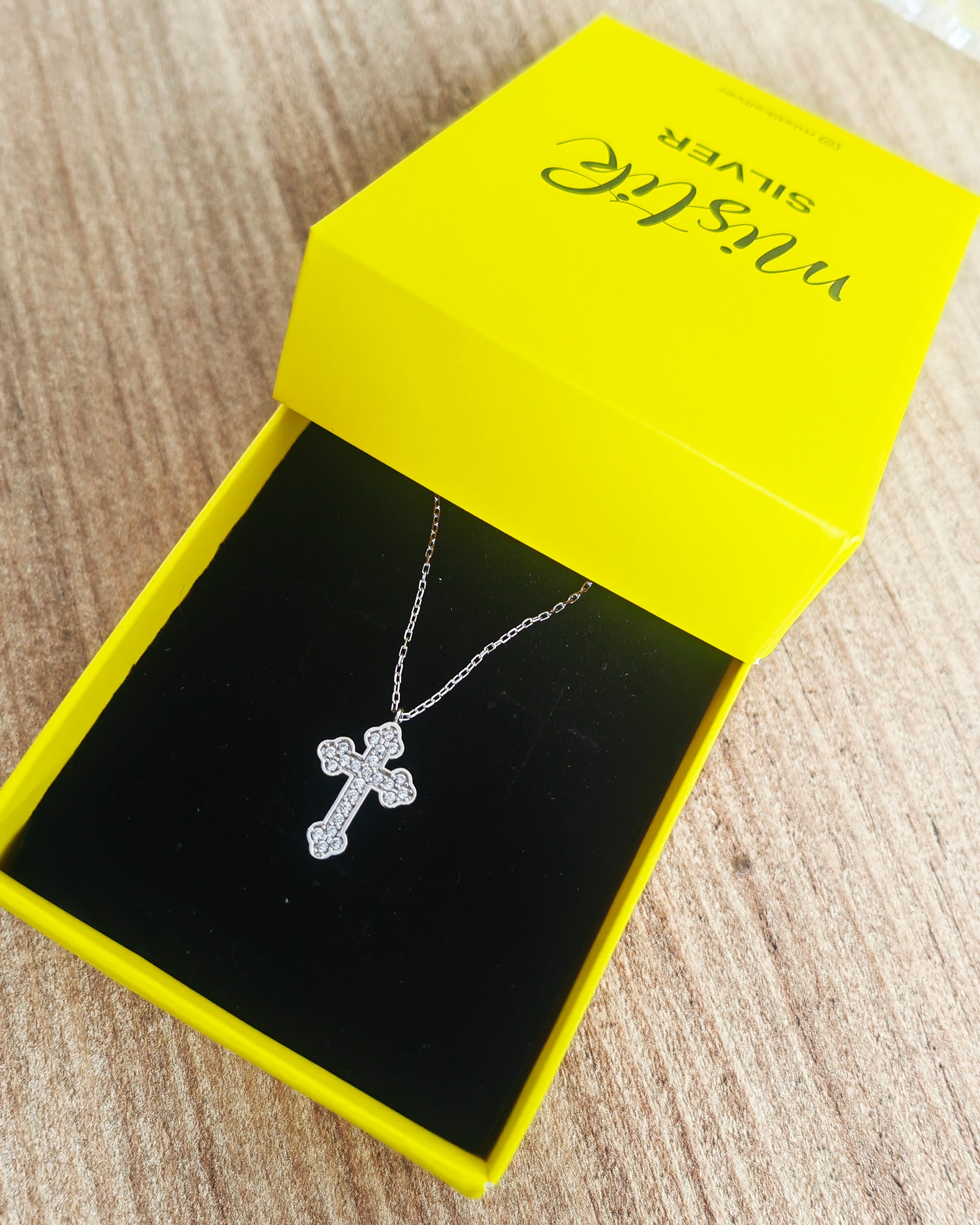Sterling Silver Singapore Sequin Chain Necklace – Minimal Everyday Jewelry