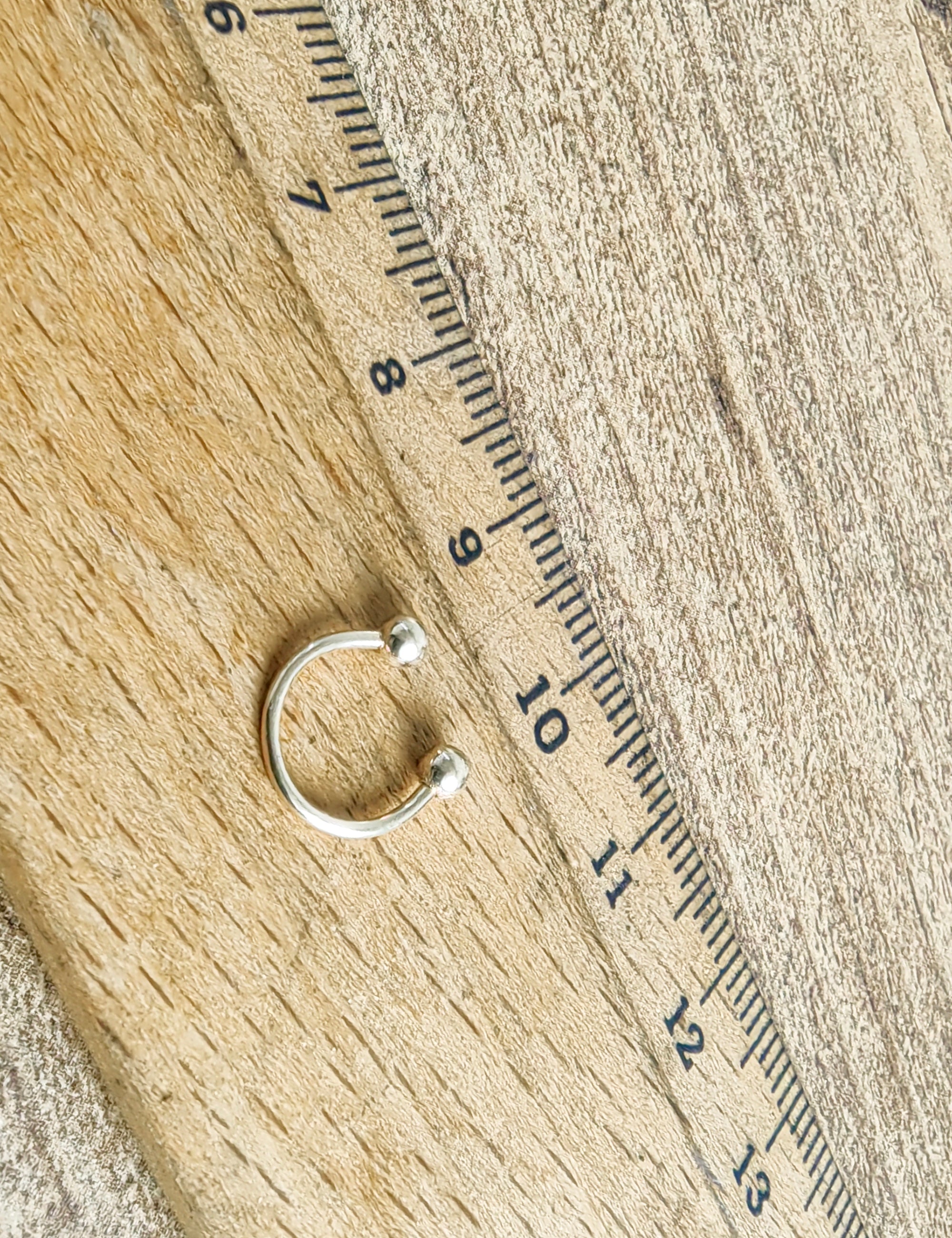 Solid 14K Gold Helix Earring – Minimalist Cartilage Stud No Stone