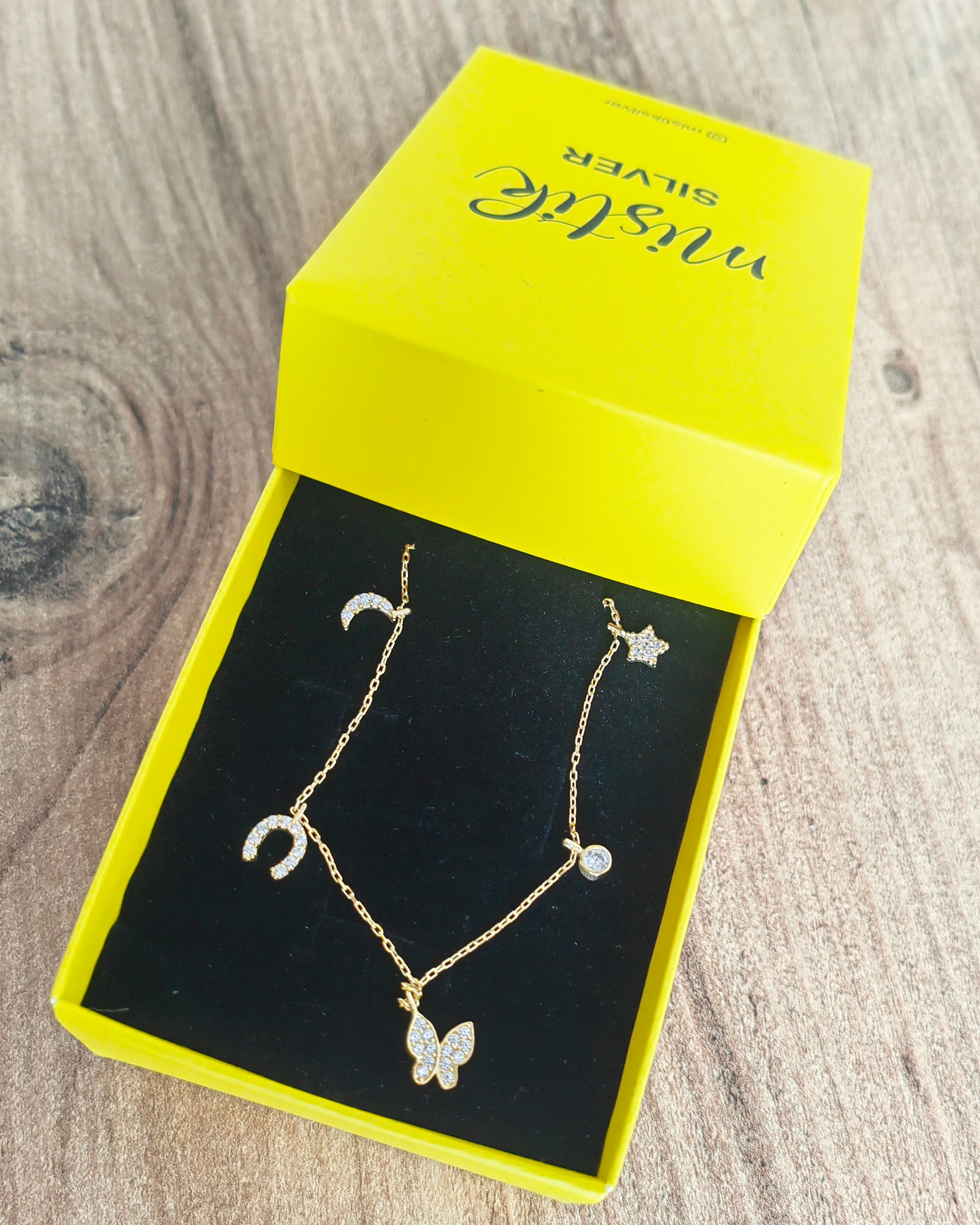 Dangling Silver Luck Necklace, Sweet and Simple Shamrock for Good Luck, wedding gifts, bridesmaid gifts, birthday gifts, gift ideas