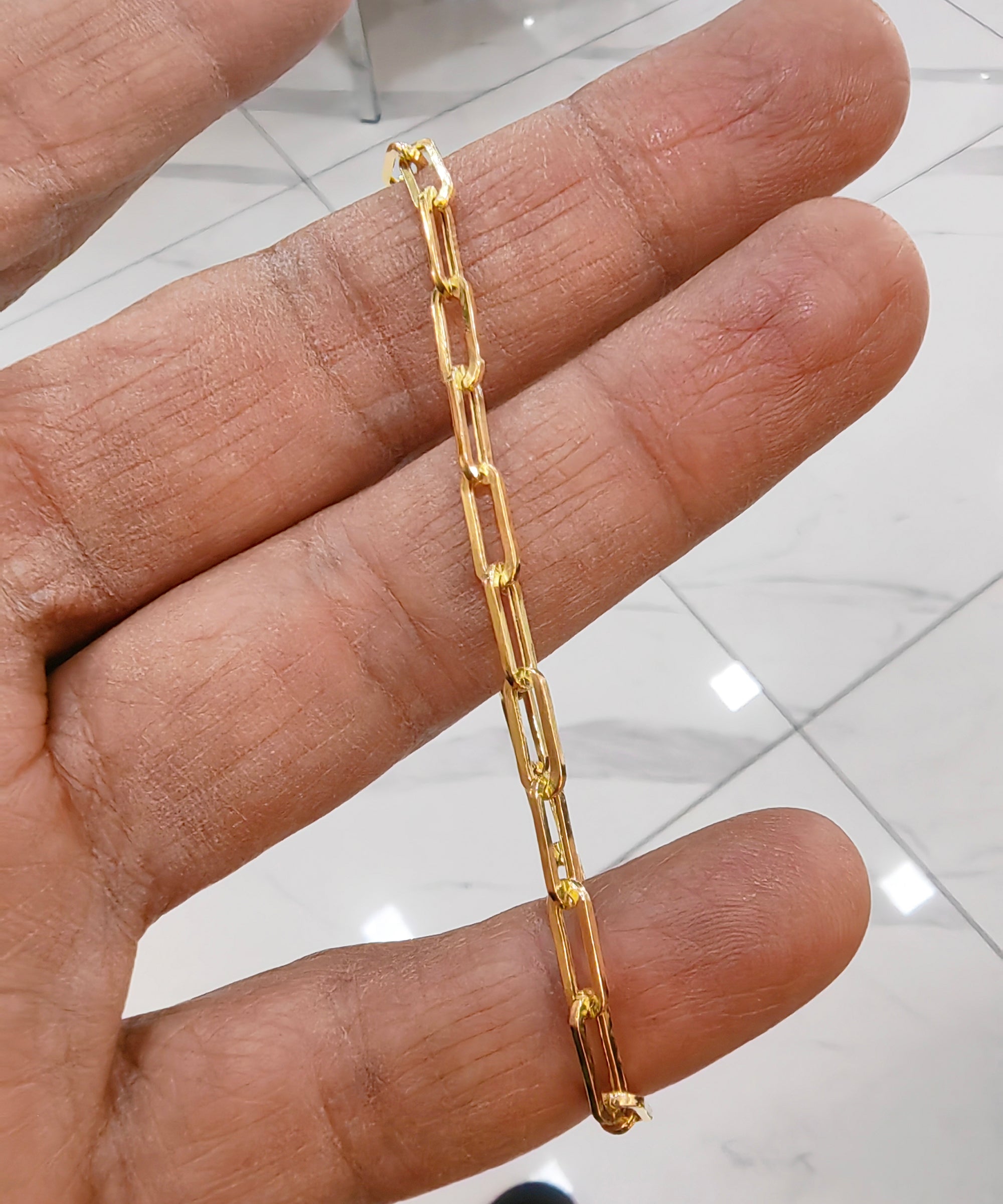 Solid Gold Paperclip Bracelet 2.8 mm – 14K Gold Chain for Everyday Elegance